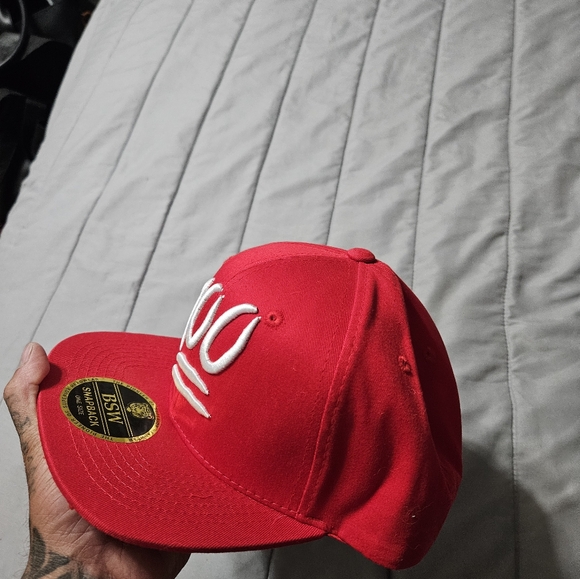 Red 💯 kevin gates hat - Picture 3 of 4
